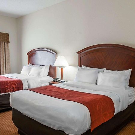 Comfort Suites Near Indianapolis Airport Exterior photo